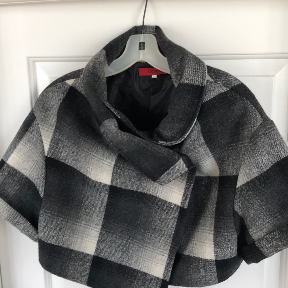 Akira half coat